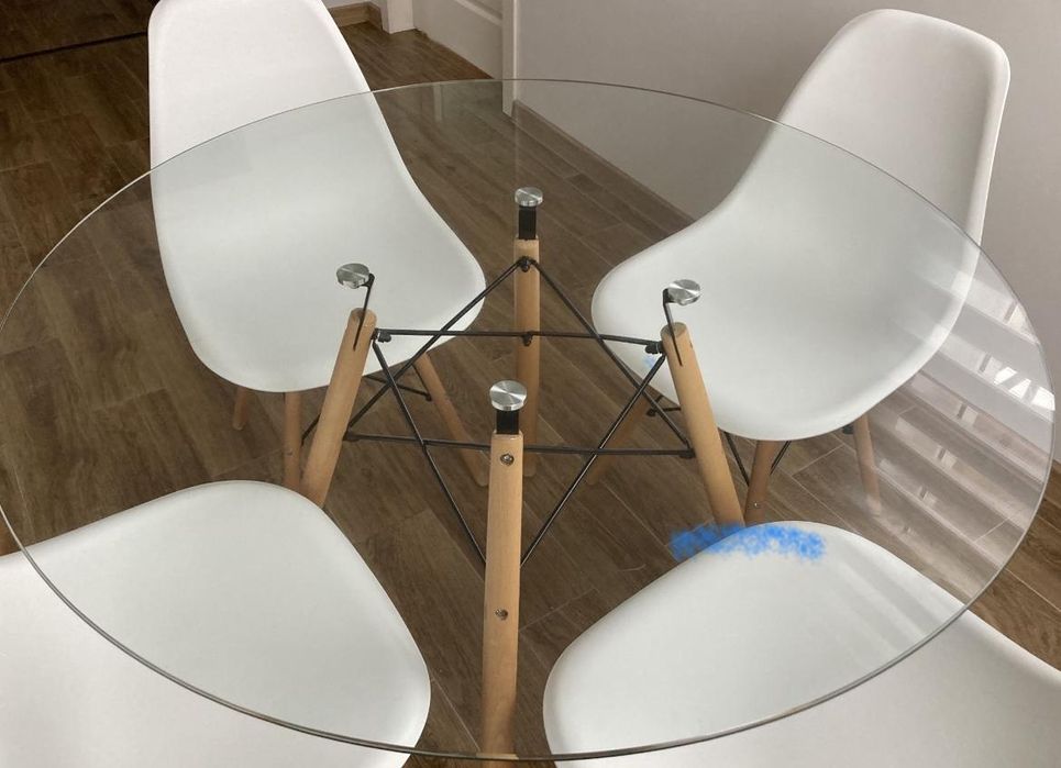 Set Masa rotunda cu blat de sticla si 4 scaune