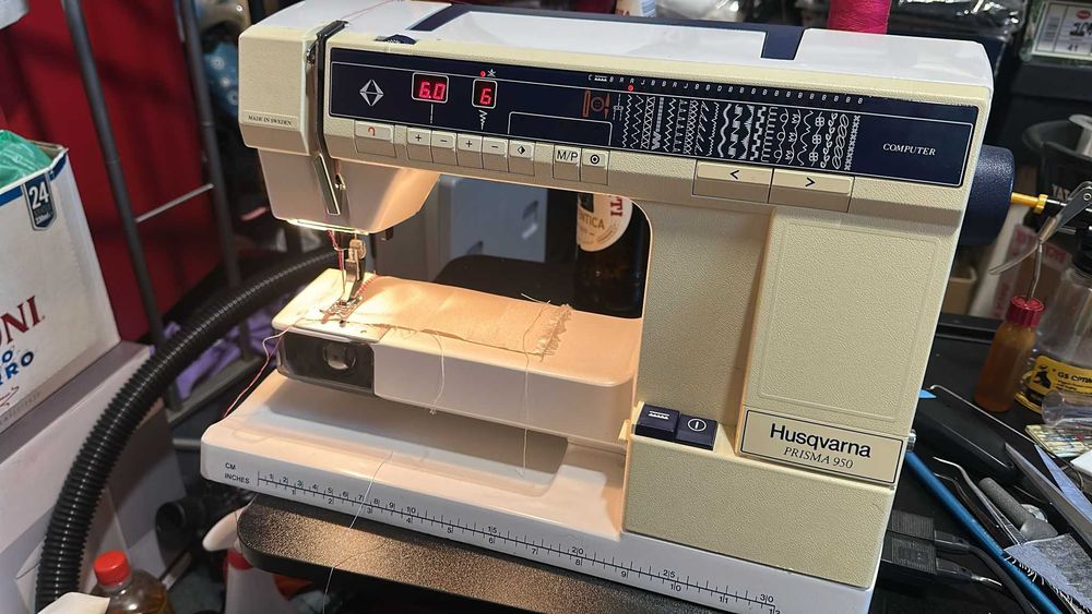 Masini motoare si pedale pentru cusut electrice