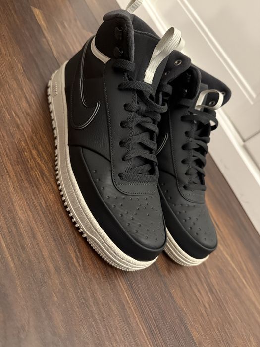 Nike Court Vision Mid Winter Sneakers