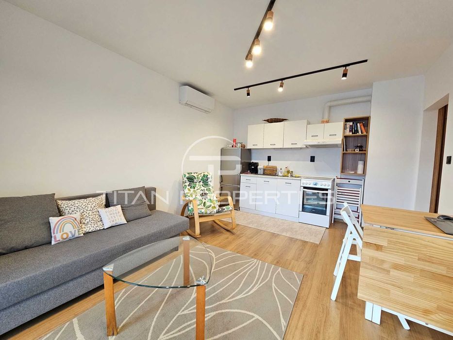 Двустаен обзаведен апартамент в Кючук Париж