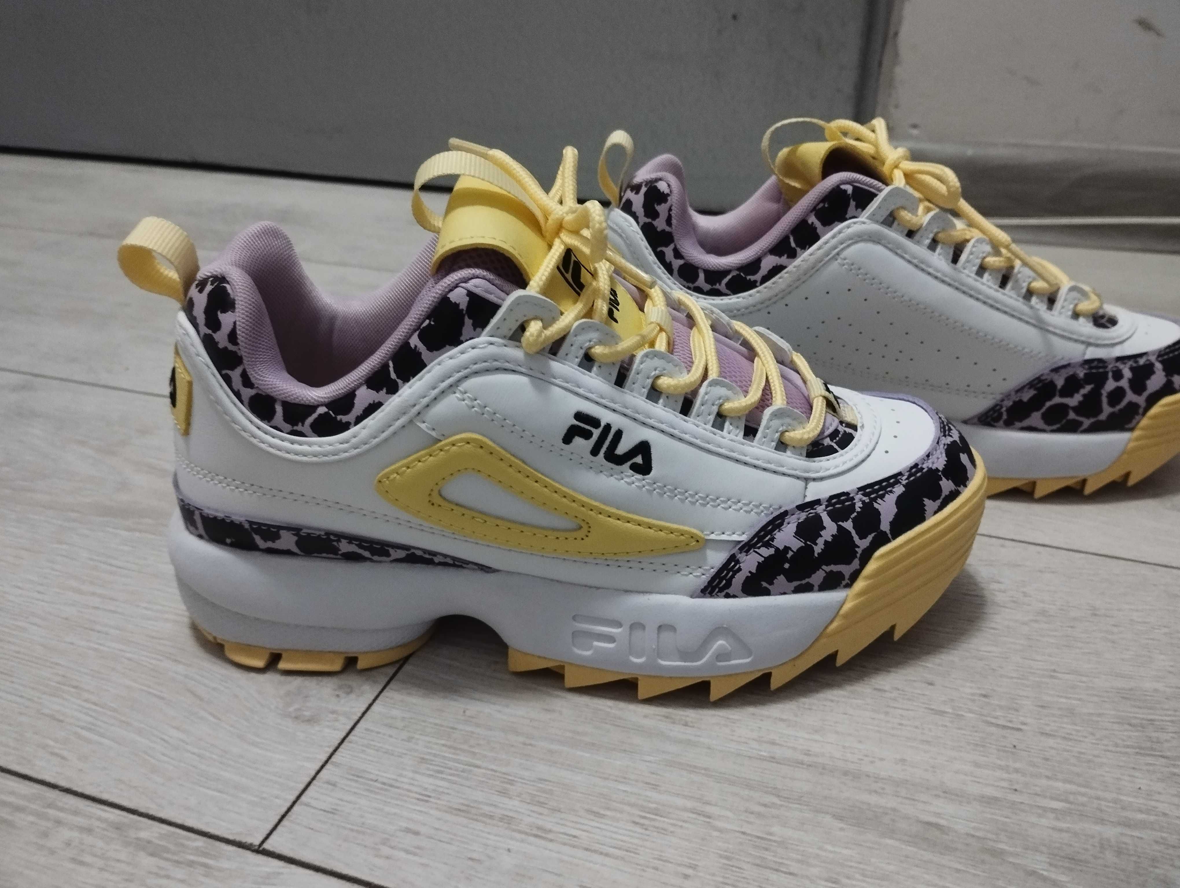 Маратонки FILA, много запазени