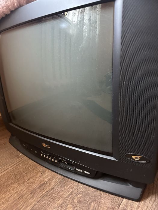 Телевизор б/у рабочий