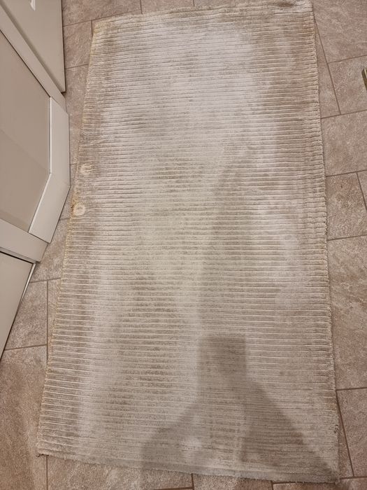 Килим вискоза цвят крем 1.50 м на 0.80 м