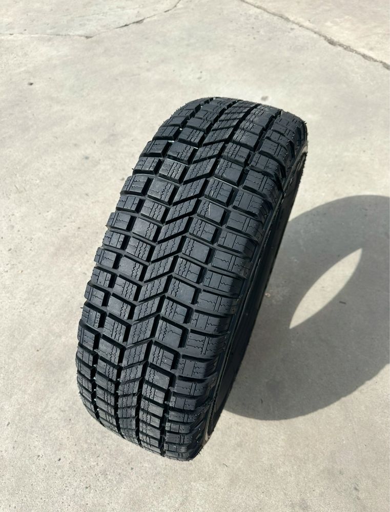 Anvelope Off Road 215/65 R16 195/80 R15 235/70 R16 245/70 R16