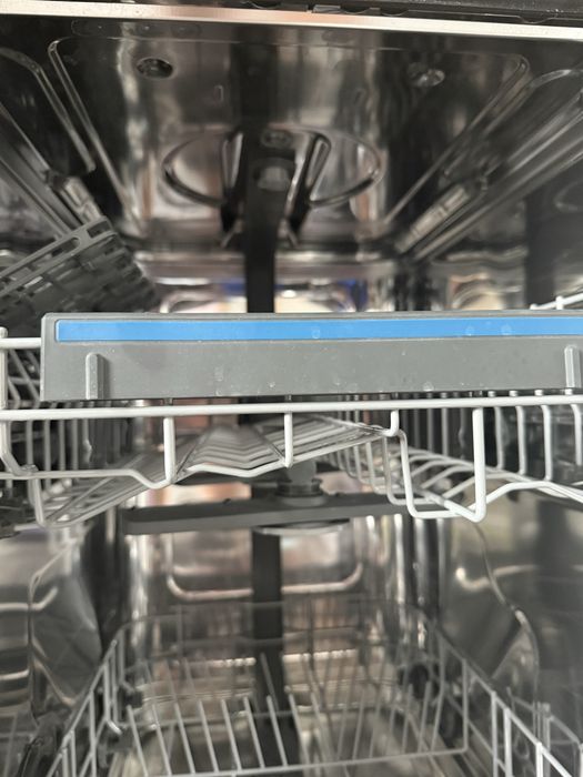 Продам посудамойку встроенную