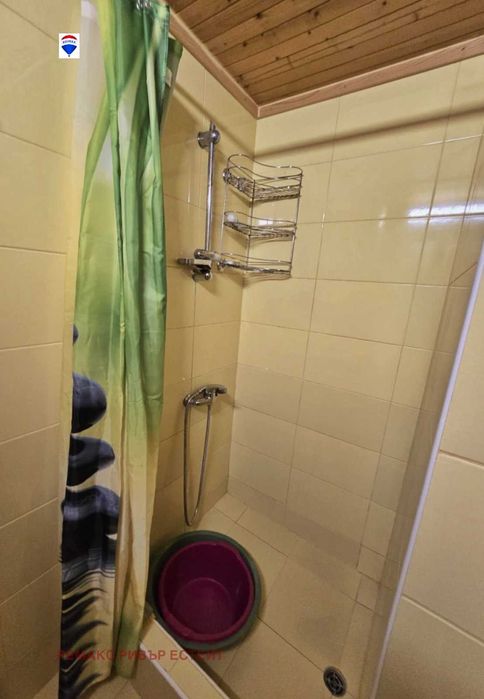 Дава се под наем Етаж от къща в Русе, Център - 60 кв.м за 300.9 € - Снимка #5