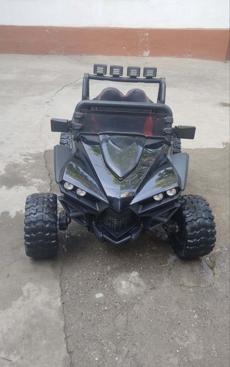 Детиский машина jeep