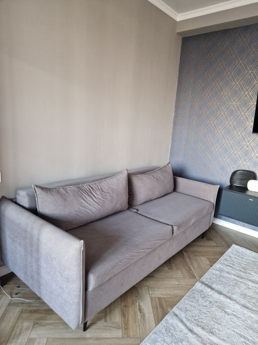 Продам диван  б/у