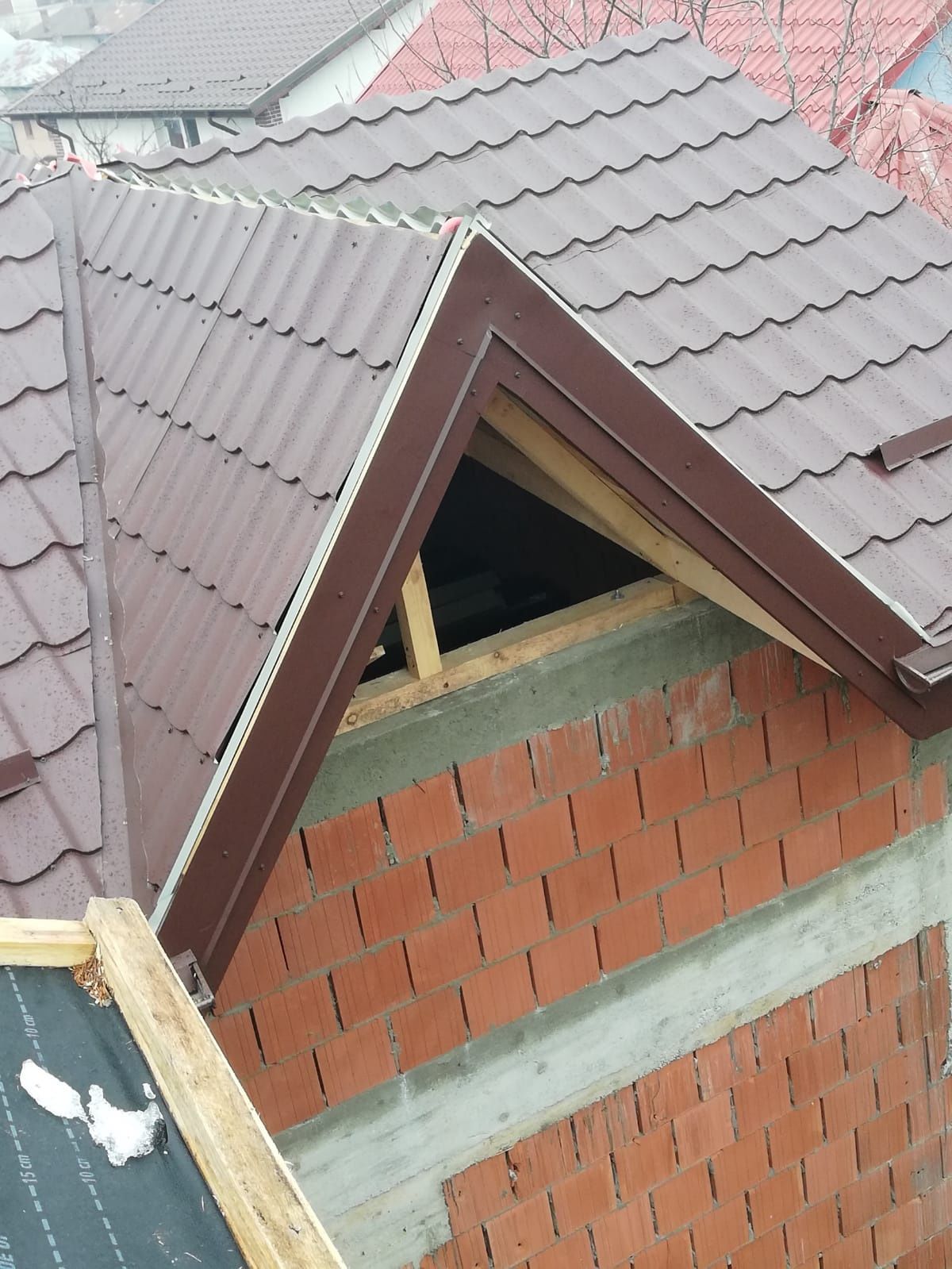 Construcții acoperis tigla ceramica tigla metalica bilka velux reparat