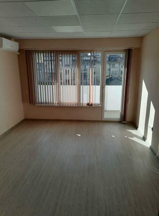 Дава се под наем Офис в Бургас, Възраждане - 100 кв.м за 459 € - Снимка #2
