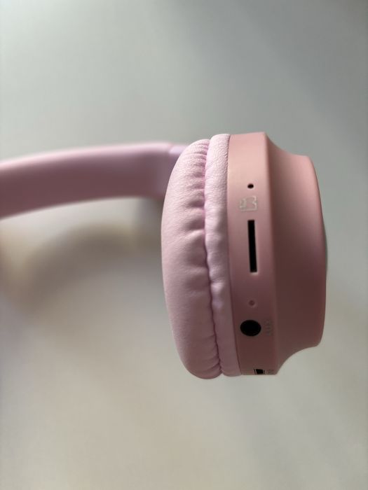 Căști bluetooth wireless, cu urechi, culoare roz, cu leduri colorate