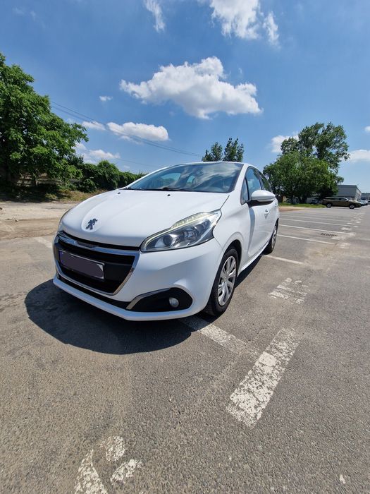 Peugeot 208 facelift 1.6 diesel 2016 proprietar