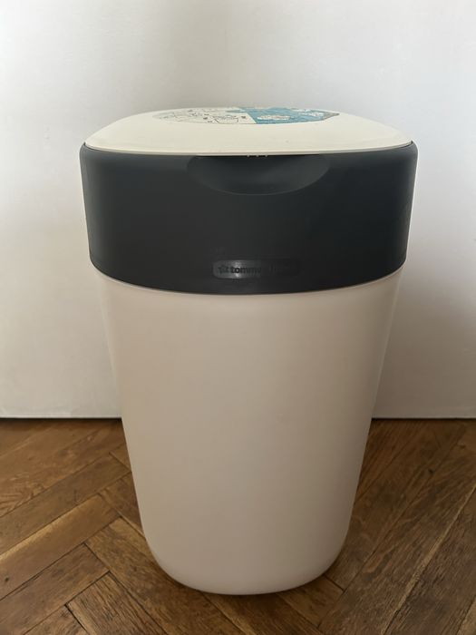 НОВ! Кош за памперси Tommee Tippee