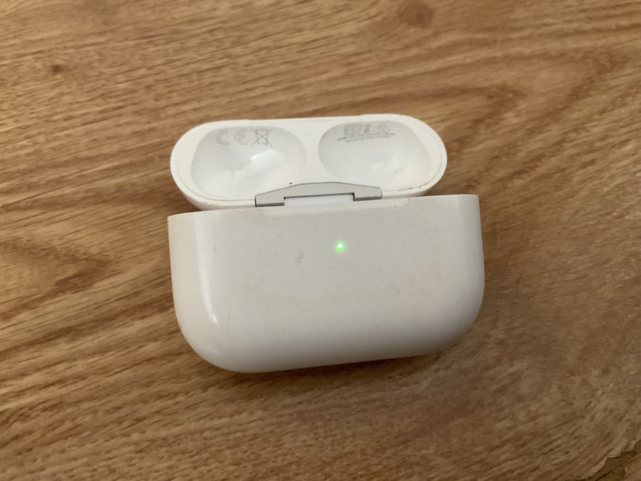 Carcarsa casti apple airpods pro originala