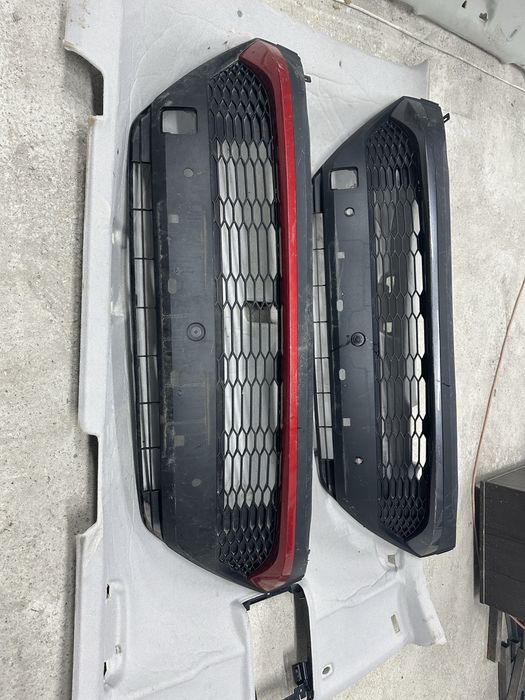 Grilă bară față  toyota chr.52129-f4110.