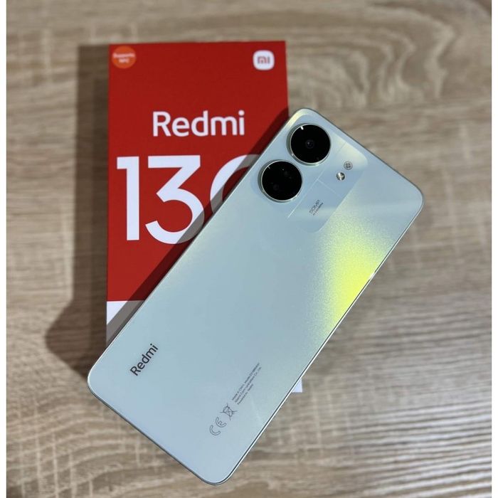 Продаётся Redmi 13c 8/256gb White в новом состаяние