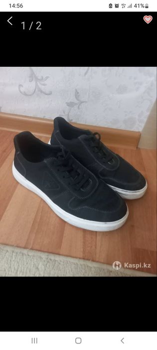 Мужская обувь продаётся