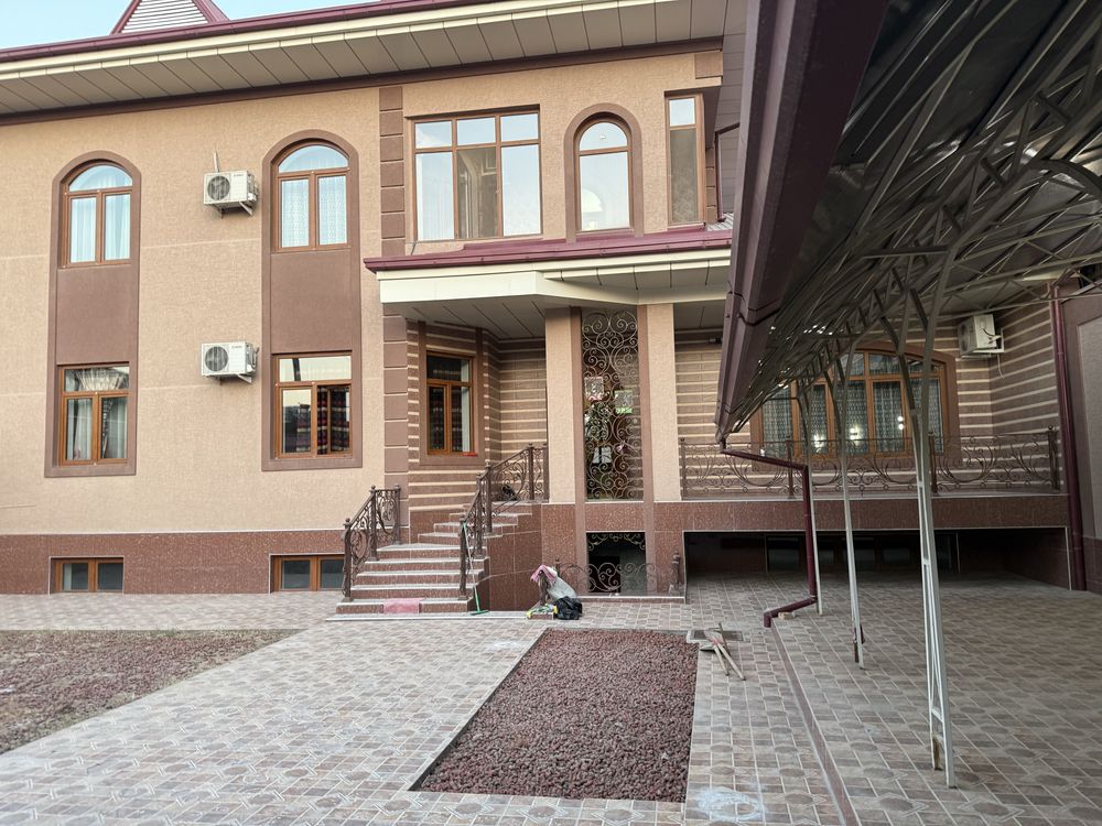 Своя командировочный , семья