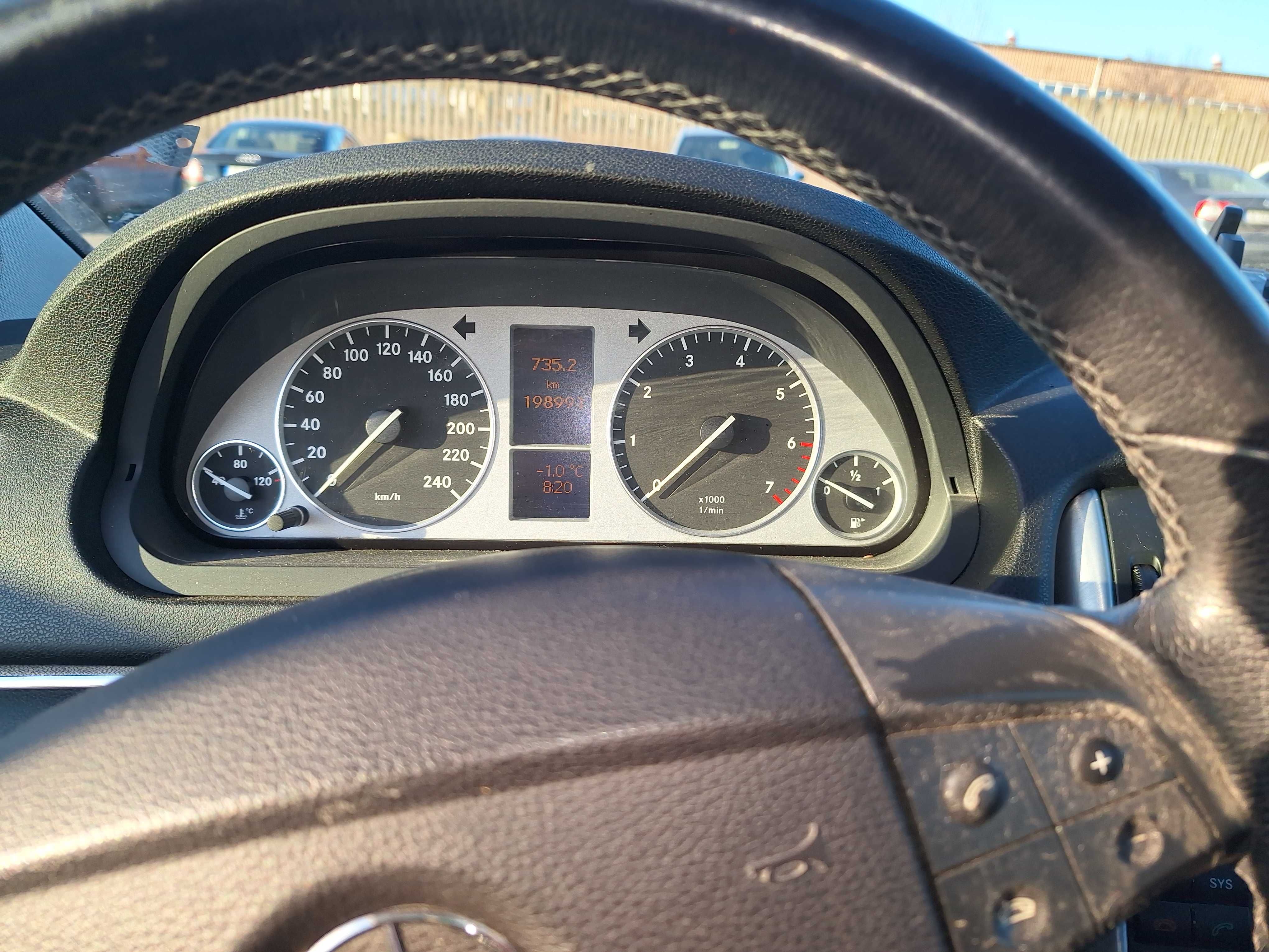 Mercedes B150 бензин година на производство 2008 г