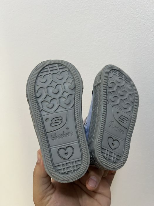 Adidasi skechers leduri nr 21