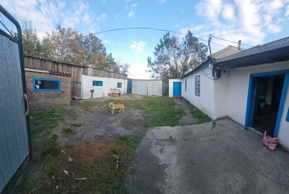 Продам 3-х комнатный теплый дом.
На южной стороне города.Полностью меб