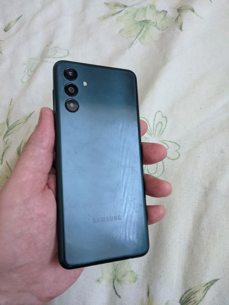 Продава се Samsung a04s