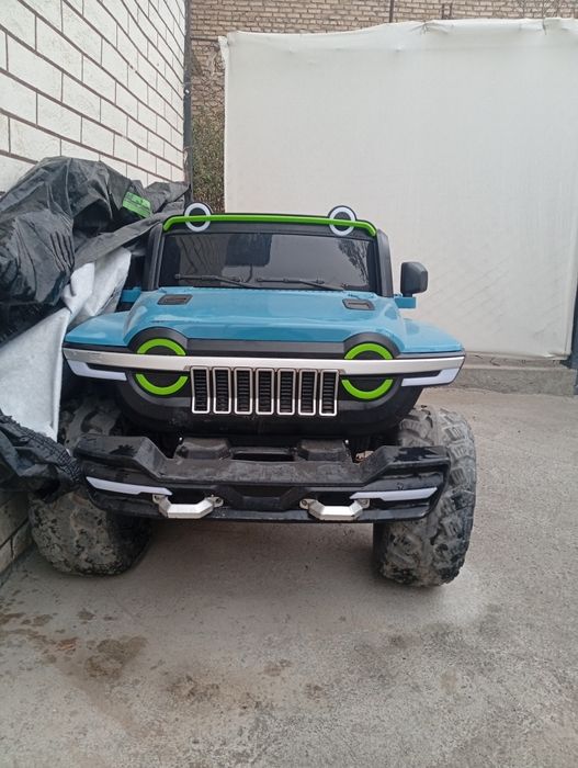 Elktro mobil detskiy