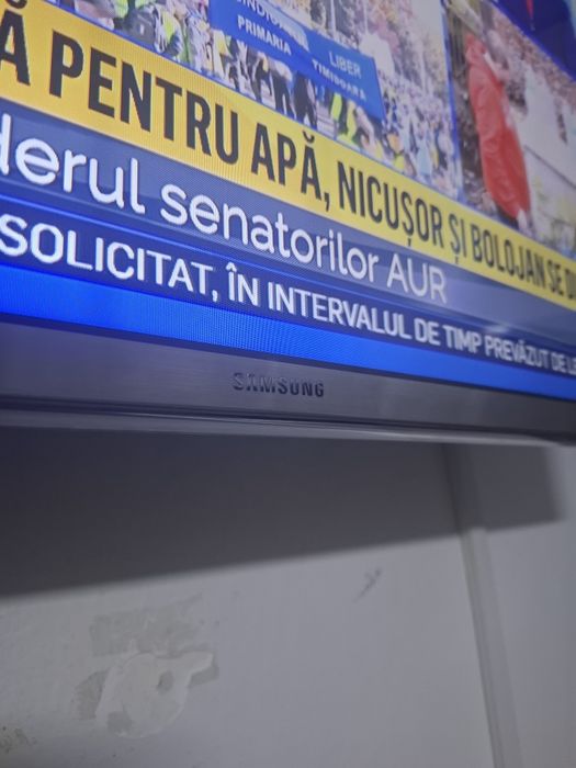 Televizor  Smart Samsung  32 inch (80 cm ) model  UE 32 F6270