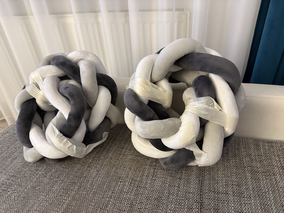 De vanzare perne decorative (protectie patut)