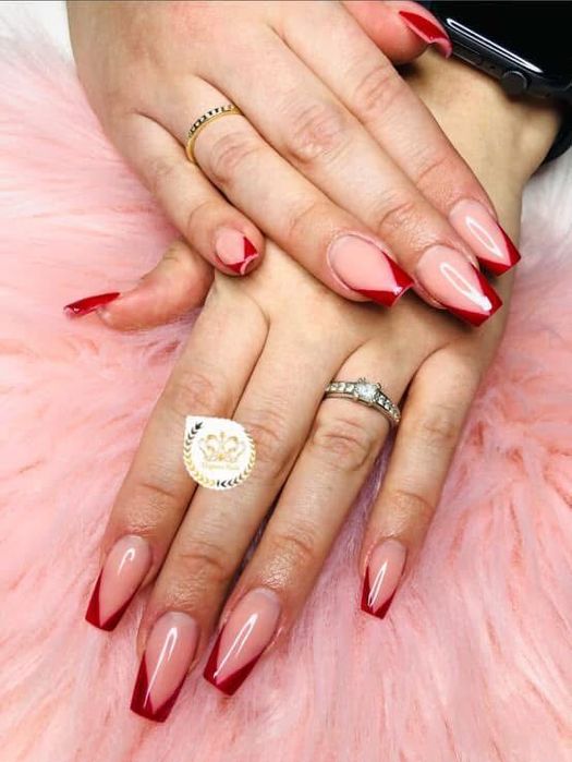 Super ofertă la unghii cu gel