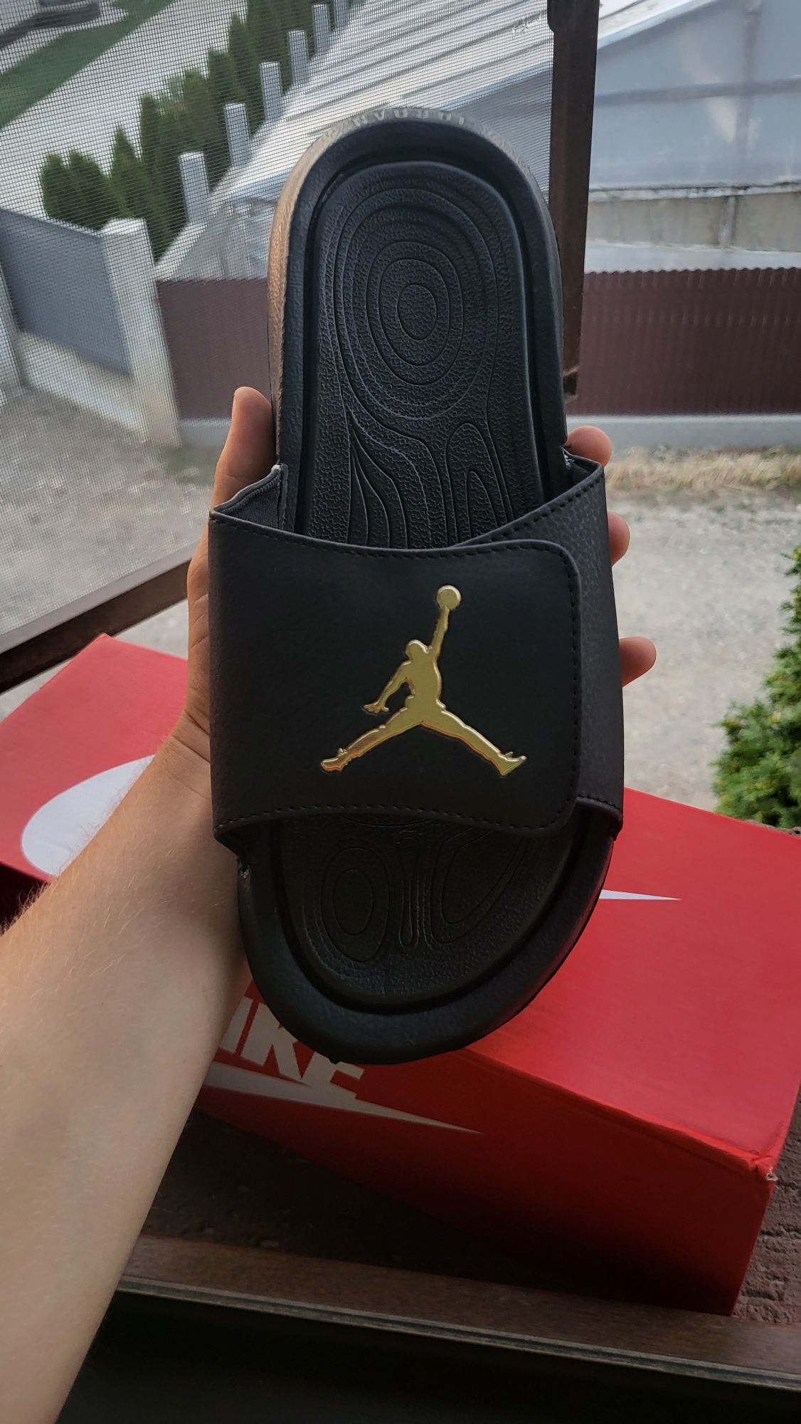 Papuci Jordan noi