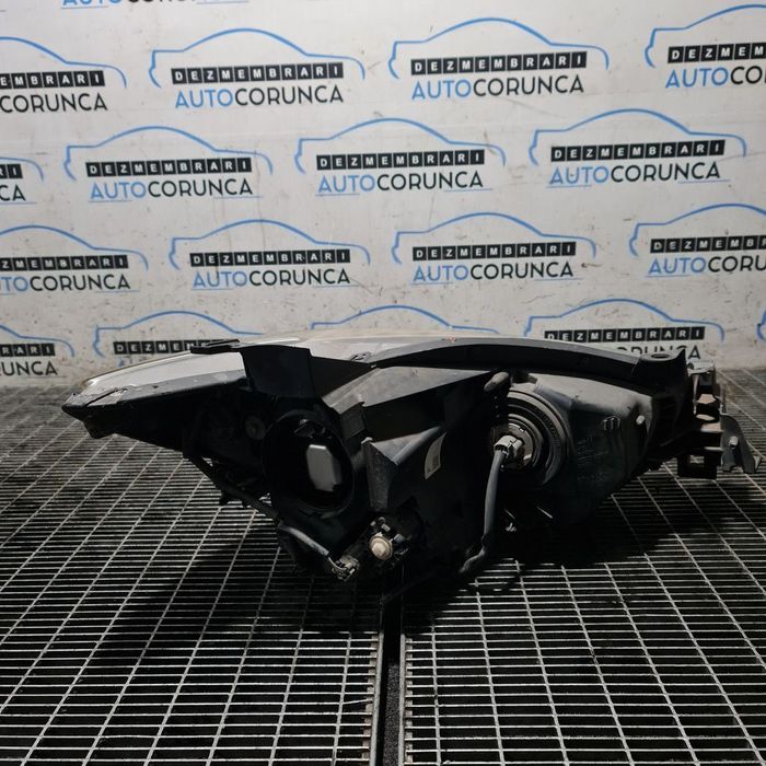 Far Stanga Mazda CX - 5 2012 - 2015 SUV 4 Usi (1319) Xenon