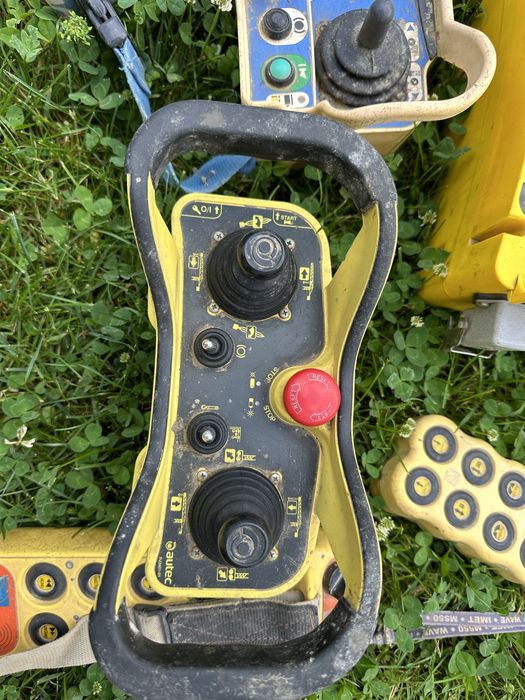 Radio telecomenzi pentru macara manitou etc