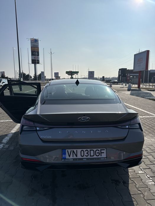 Vand Hyundai Elantra 2022