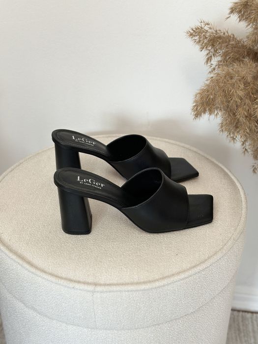 Papuci cu toc din piele naturala