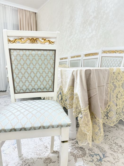 Новый стол 3 метр  стулья  11шт 9500 сатылады