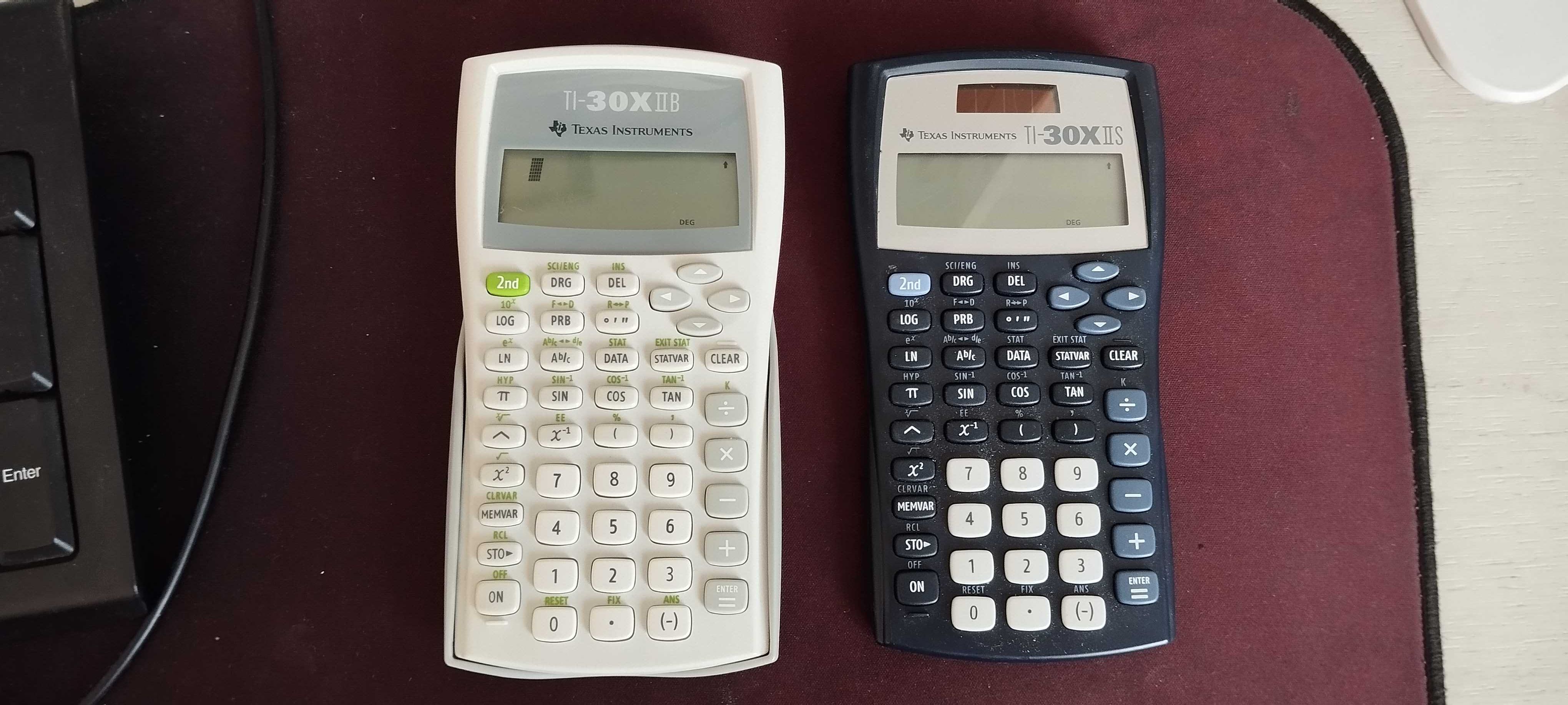 Calculatoare Stiintifice Texax Instruments TI-30XIIB si TI-30XIIS