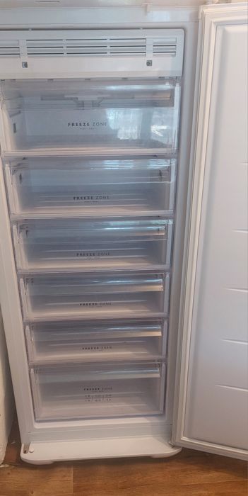 Морозильник Бирюса.