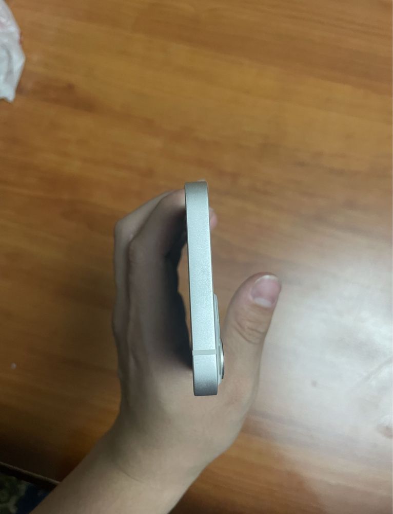 Продаю Айфон 13 128gb