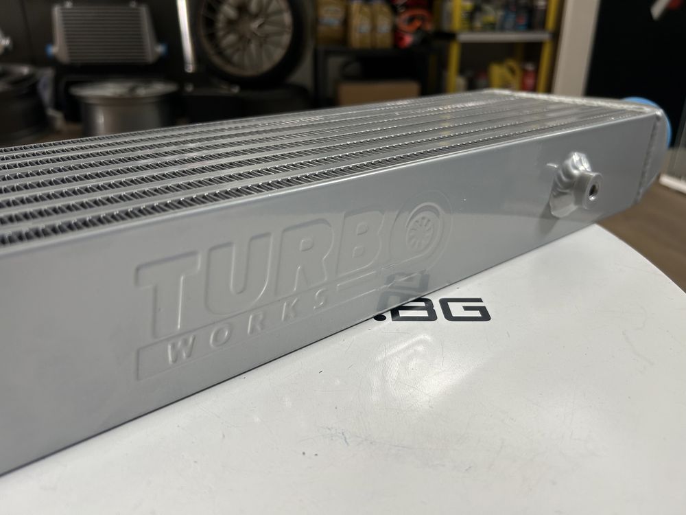 550x140x65 TurboWorks интеркулер челен