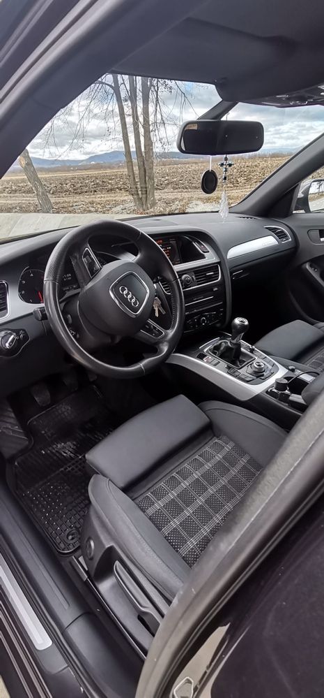 Audi a4 b8 2011 quattro