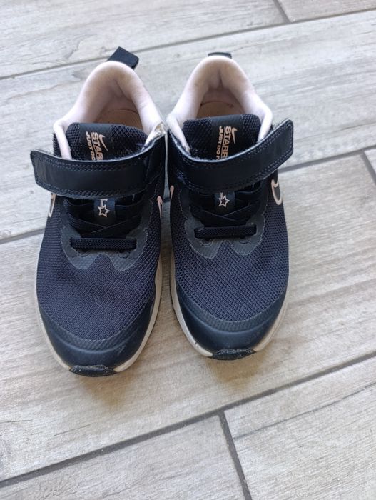 Маратонки Nike за момиче