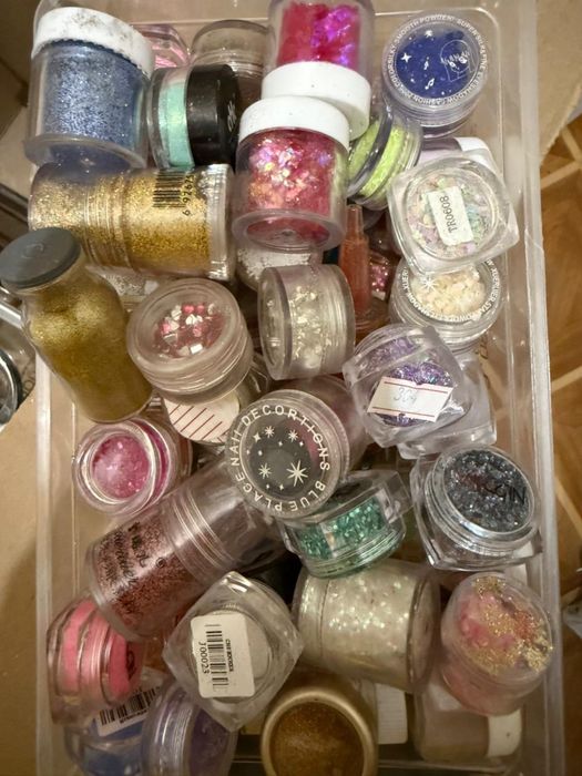 Продам блестки со стразами