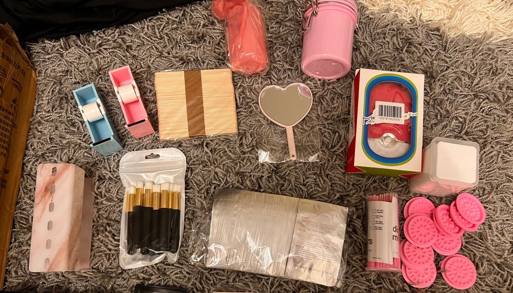 Kit aplicare gene fir cu fir + pat cosmetică