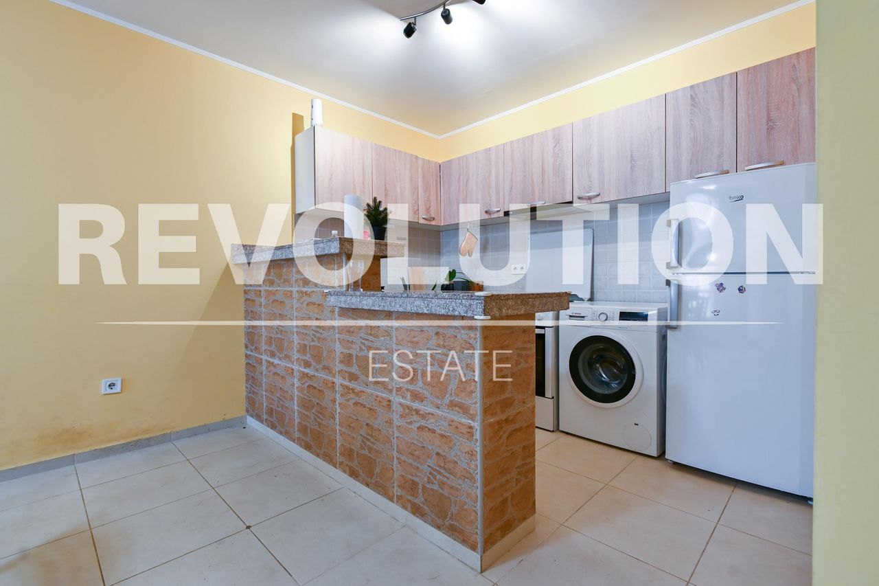 Дава се под наем Тристаен апартамент в София, Витоша - 107 кв.м за 800 € - Снимка #3