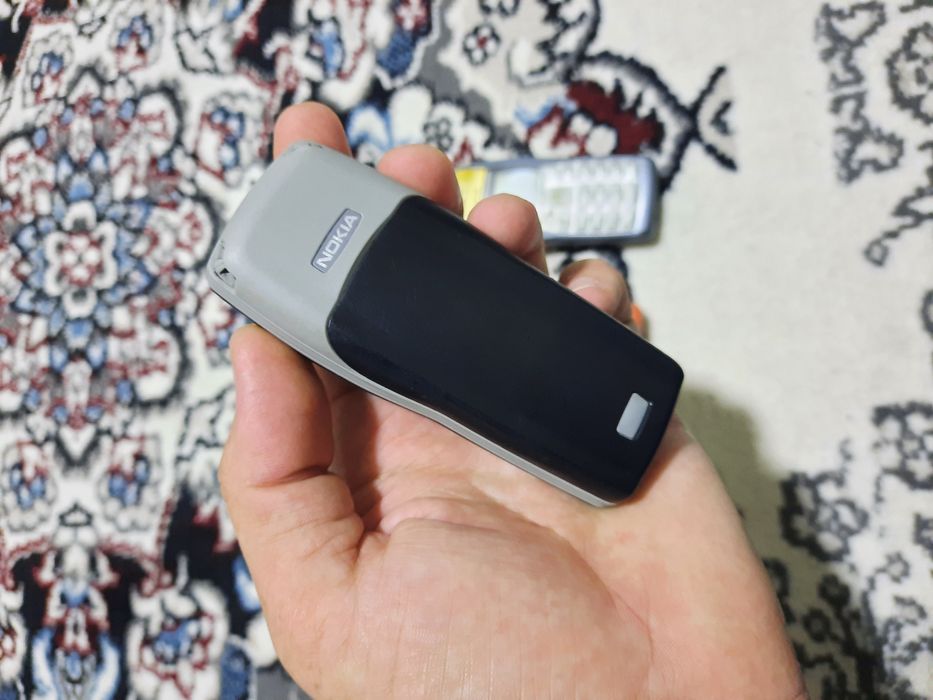 Nokia 1100  tilfonla sotladi