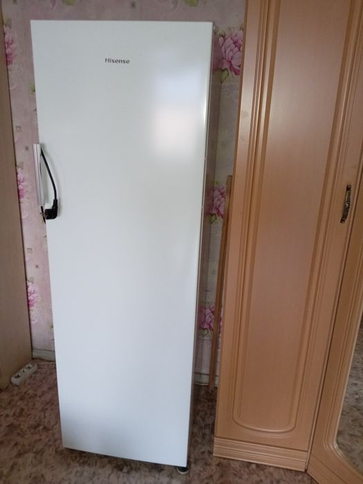 Продам морозильную камеру