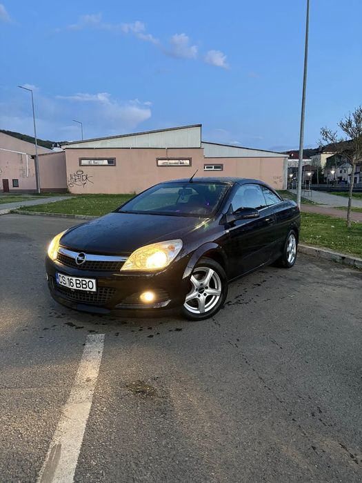 Opel Astra Opel Astra H Twintop Decapotabila