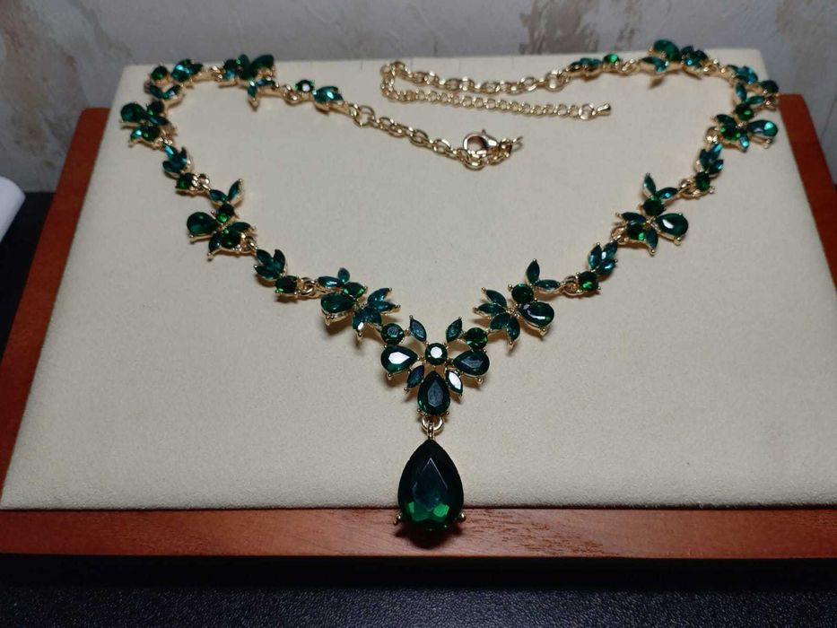 colier cu bratara si cercei