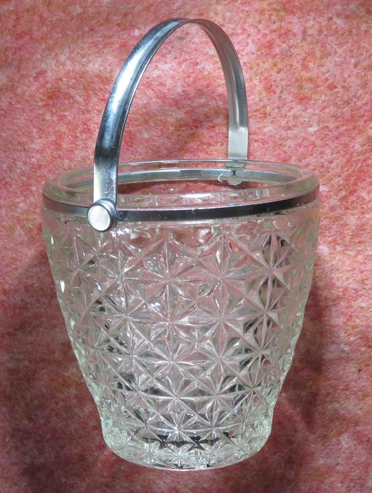 Вазы хрустальные советские разные